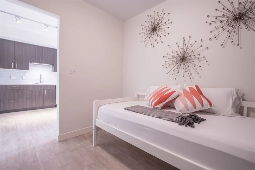 1 bed, 1 bath apartment for rent at 900 Beacon St Unit 408, Fenway — photo 11 of 12