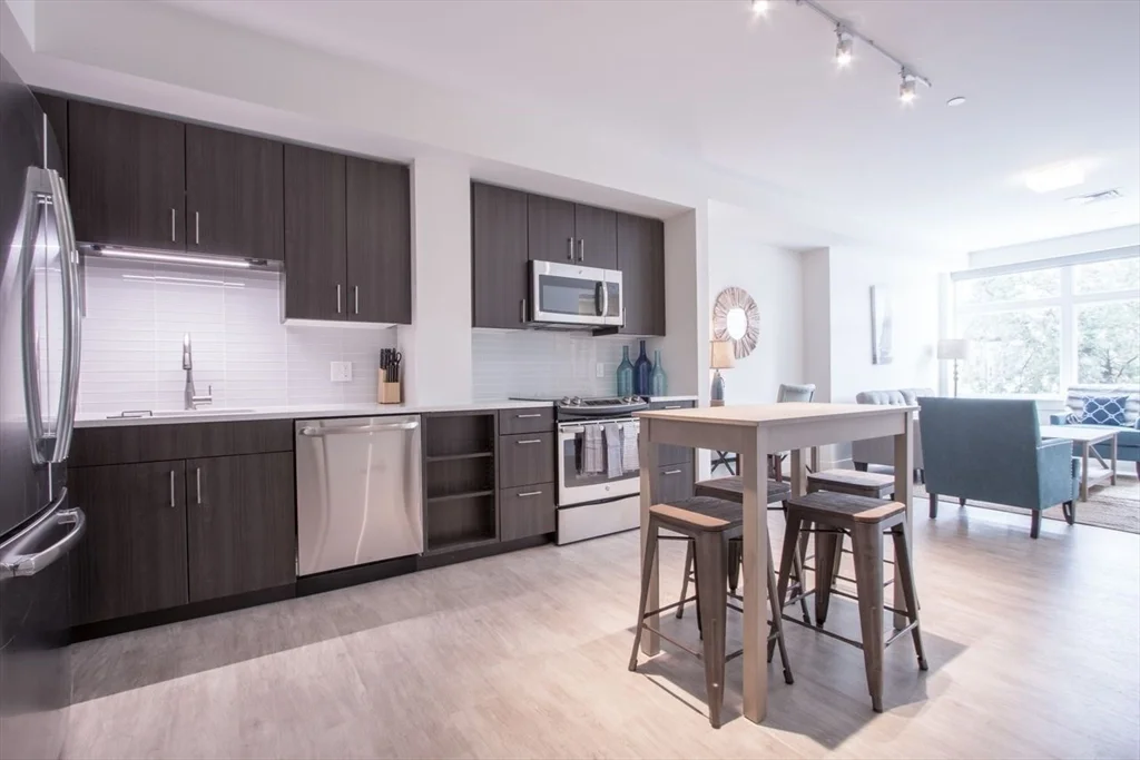 1 bed, 1 bath apartment for rent at 900 Beacon St Unit 408, Fenway — photo 7 of 12