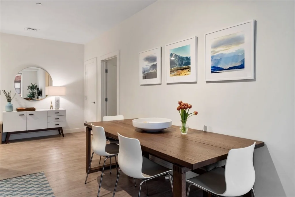 1 bed, 1 bath apartment for rent at 900 Beacon St Unit 501, Fenway — photo 4 of 12