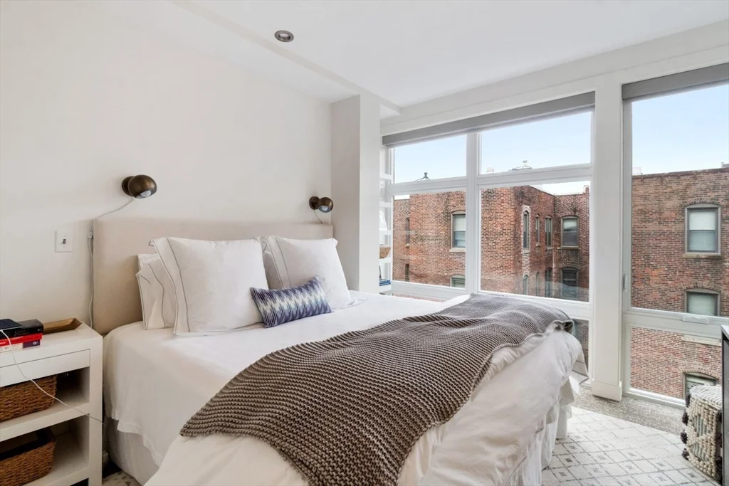 1 bed, 1 bath apartment for rent at 900 Beacon St Unit 501, Fenway — photo 7 of 12