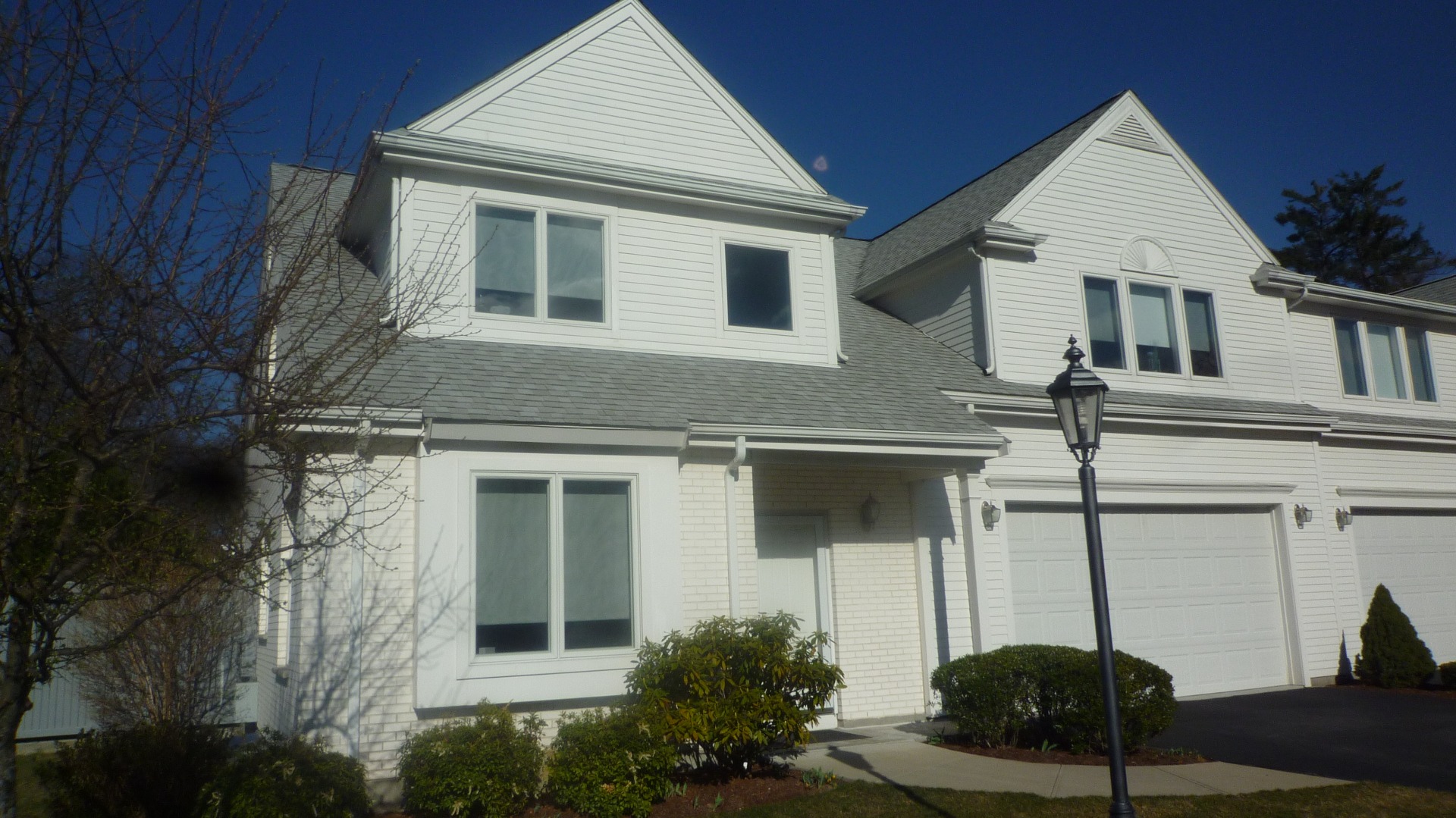 3 bed, 2.5 bath apartment for rent at 900 West Roxbury Pkwy, Chestnut Hill — photo 3 of 3