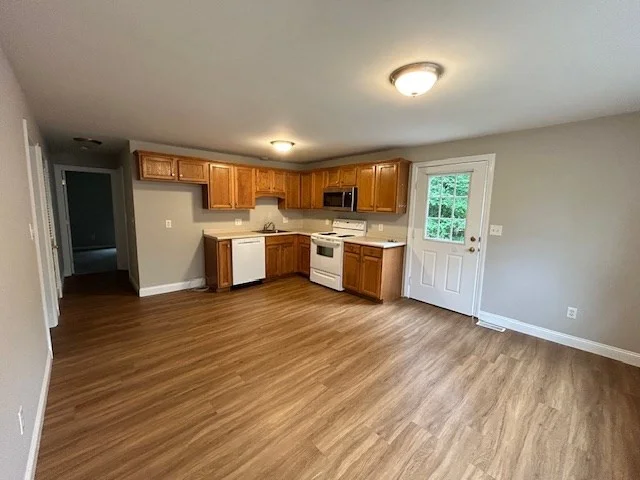 3 bed, 1 bath apartment for rent at 901 Scotland Blvd, Bridgewater — photo 3 of 19