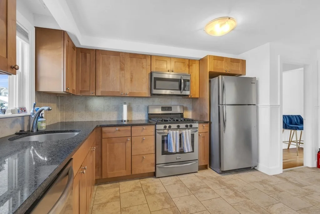 2 bed, 1 bath apartment for rent at 903 Adams St Unit 1-1, Dorchester — photo 2 of 17