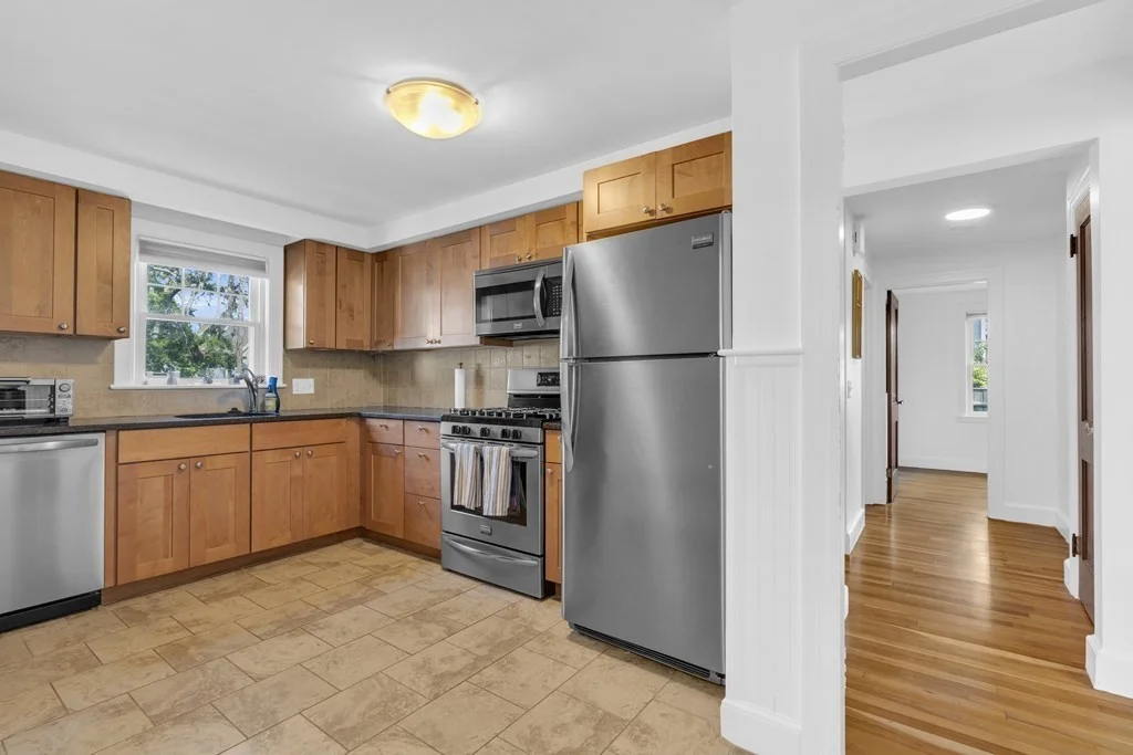 2 bed, 1 bath apartment for rent at 903 Adams St Unit 1, Dorchester — photo 3 of 17