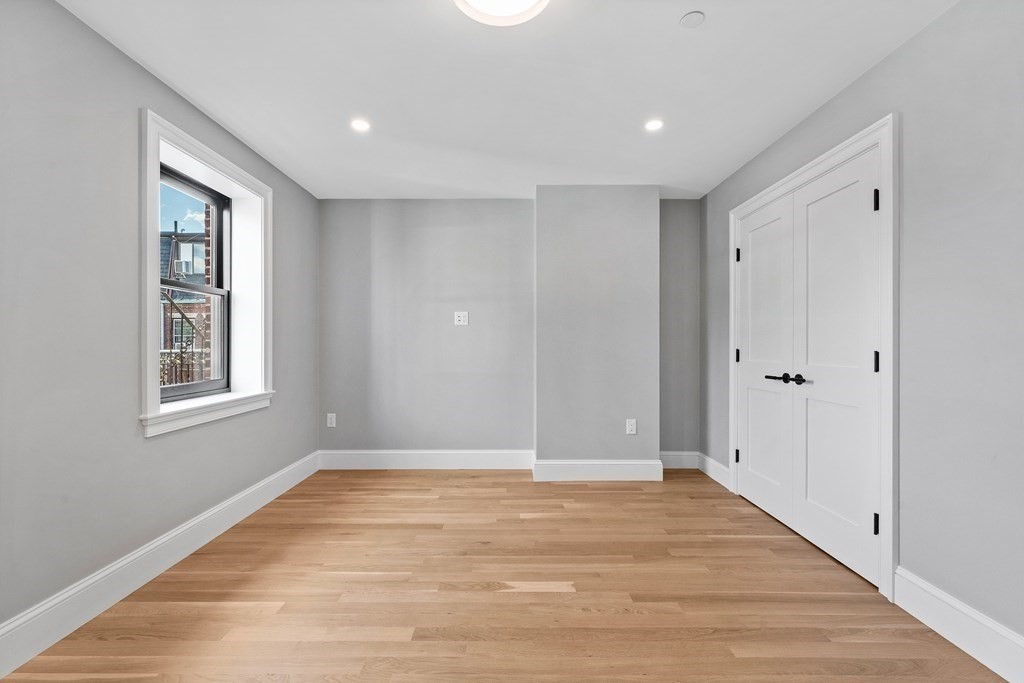 2 bed, 2 bath apartment for rent at 903 Beacon St Unit 3, Back Bay — photo 16 of 40
