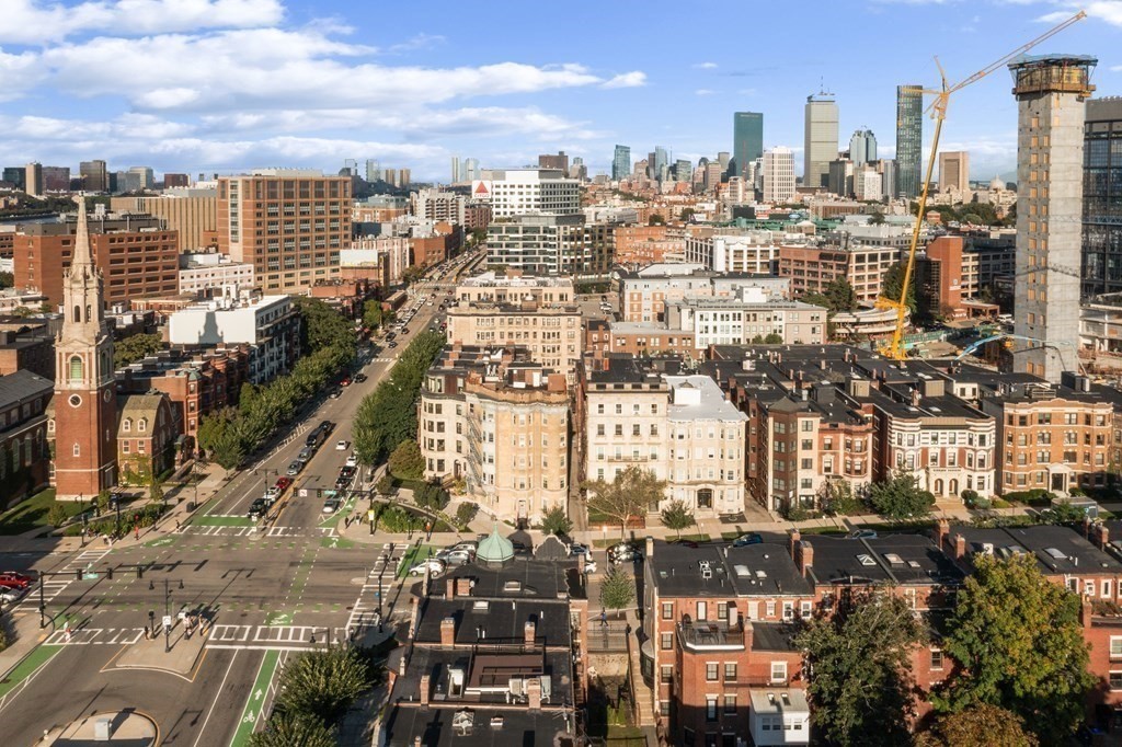 2 bed, 2 bath apartment for rent at 903 Beacon St Unit 3, Back Bay — photo 35 of 40