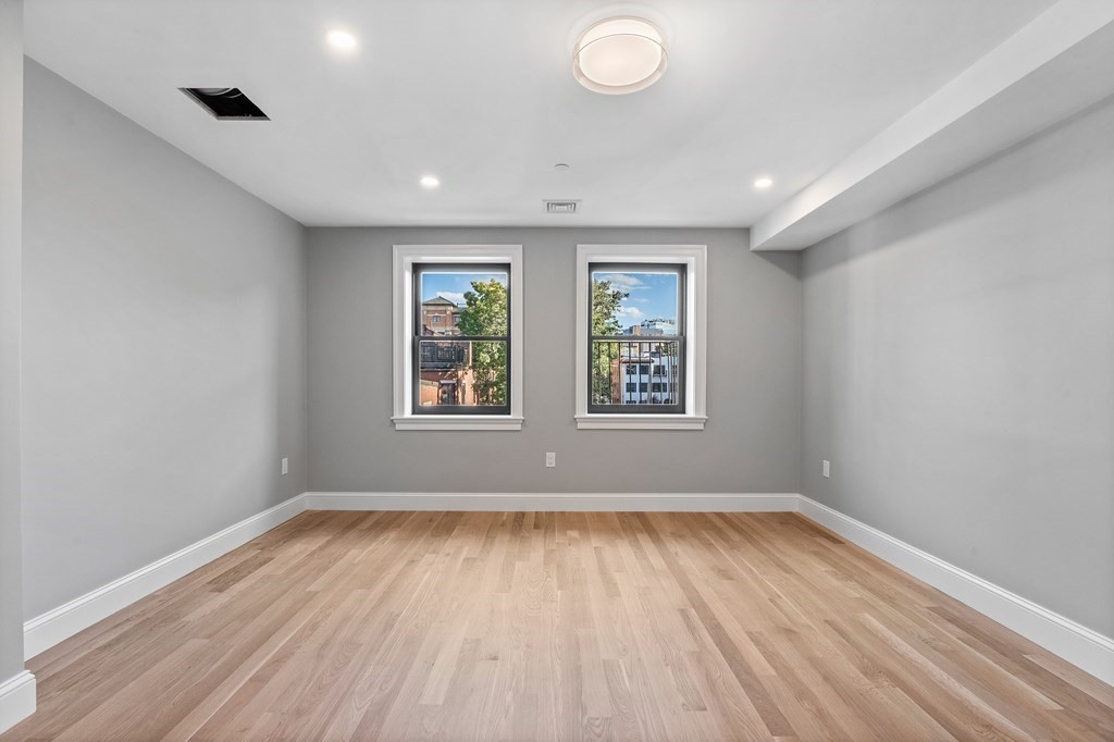 2 bed, 2 bath apartment for rent at 903 Beacon St Unit 3, Back Bay — photo 19 of 40
