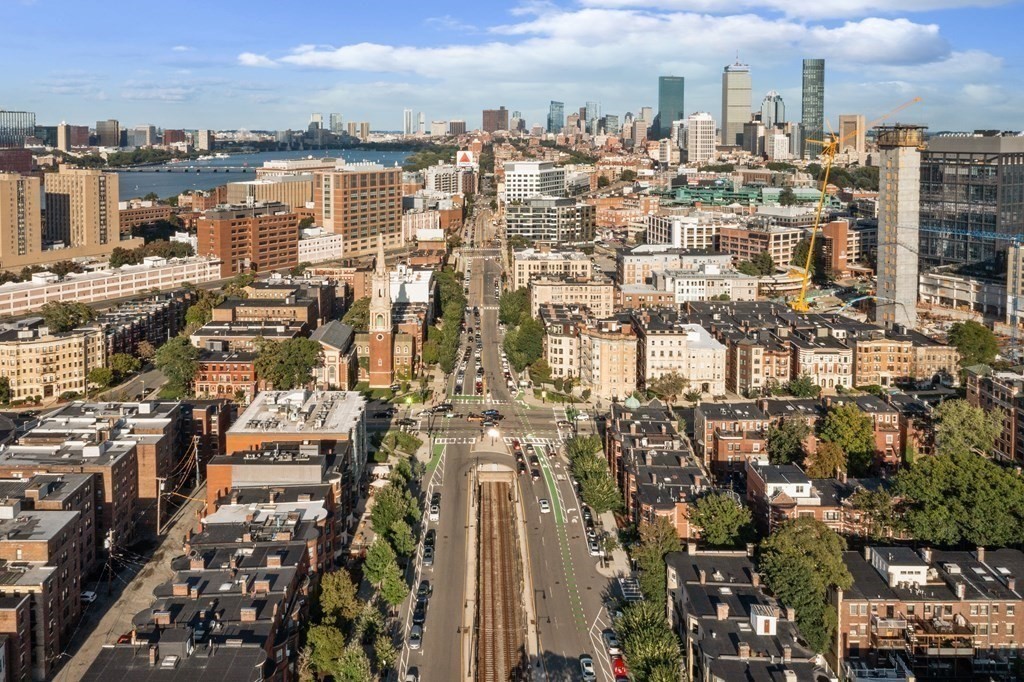 2 bed, 2 bath apartment for rent at 903 Beacon St Unit 3, Back Bay — photo 33 of 40