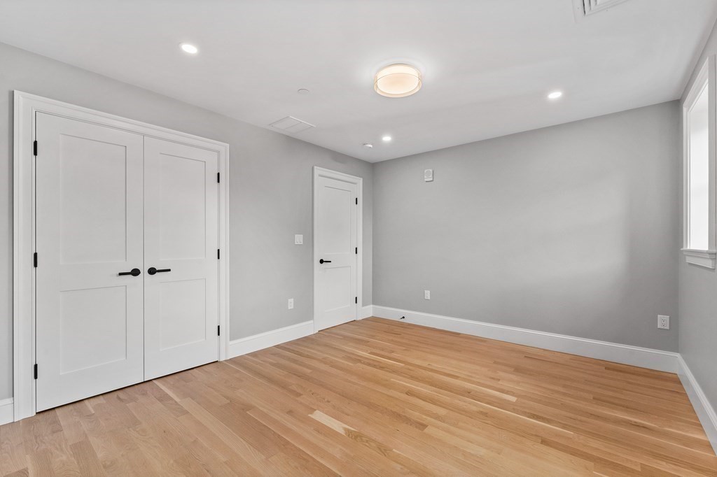 2 bed, 2 bath apartment for rent at 903 Beacon St Unit 3, Back Bay — photo 15 of 40