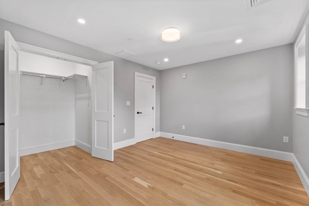 2 bed, 2 bath apartment for rent at 903 Beacon St Unit 3, Back Bay — photo 13 of 40