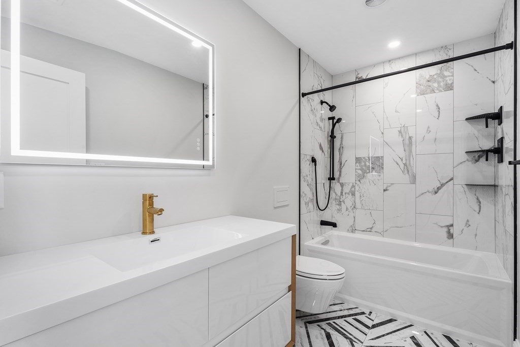 2 bed, 2 bath apartment for rent at 903 Beacon St Unit 3, Back Bay — photo 18 of 40