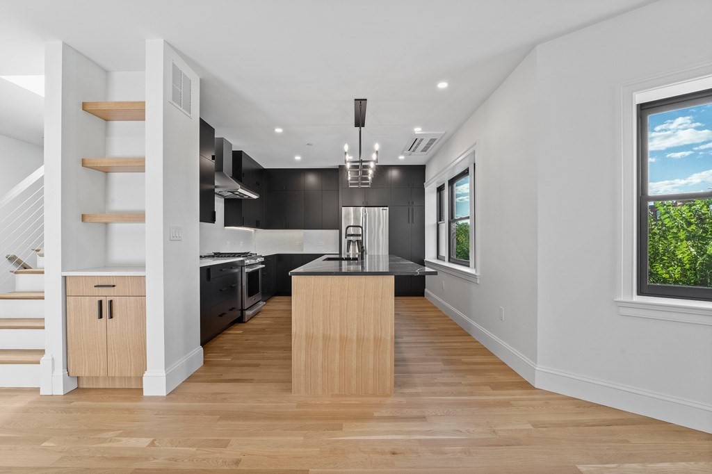 2 bed, 2 bath apartment for rent at 903 Beacon St Unit 3, Back Bay — photo 7 of 40