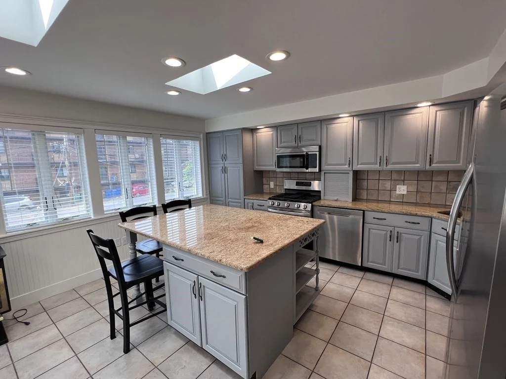 2 bed, 2 bath apartment for rent at 903 East Broadway Unit 2A, South Boston