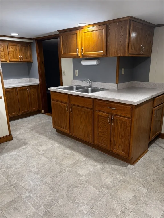 3 bed, 1 bath apartment for rent at 903 Prospect Unit 1, Somerset — photo 2 of 14