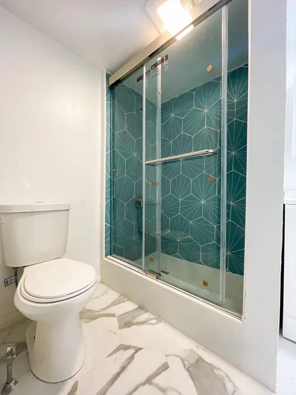 4 bed, 1 bath apartment for rent at 904 Main Unit 1, Woburn — photo 4 of 5