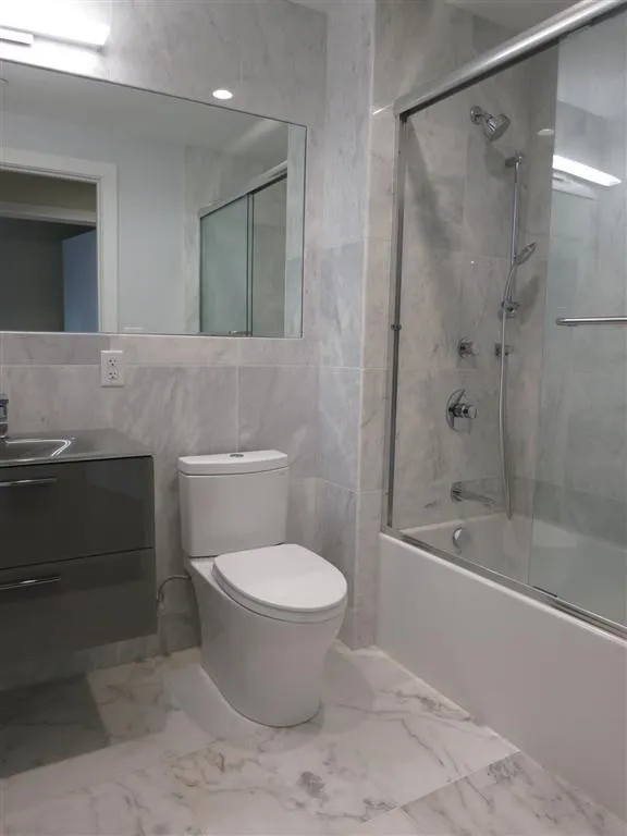 2 bed, 2 bath apartment for rent at 906 East 2nd St Unit 101, South Boston — photo 6 of 10
