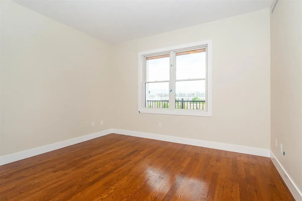 1 bed, 1 bath apartment for rent at 906 East 2nd St Unit 109, South Boston — photo 10 of 14