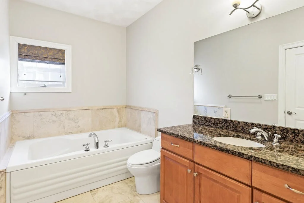 3 bed, 2 bath apartment for rent at 907-1 Main St Unit Unit 1, Winchester — photo 19 of 29