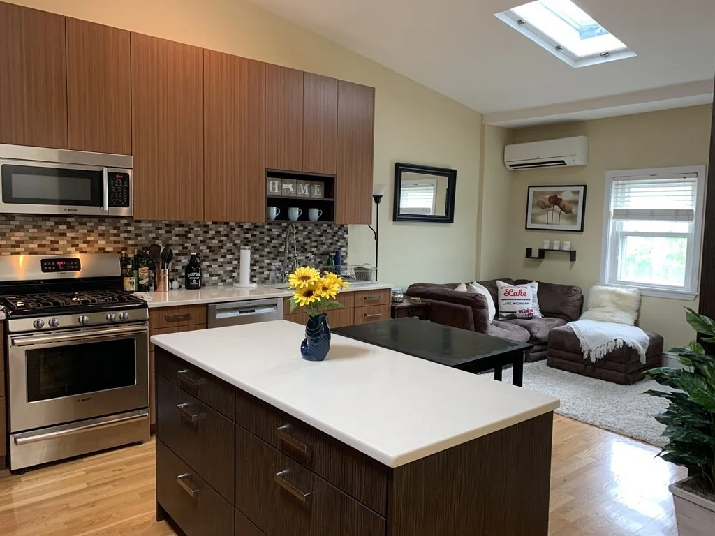 2 bed, 1 bath apartment for rent at 907 4th St Unit 3, South Boston — photo 1 of 18
