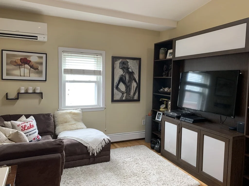 2 bed, 1 bath apartment for rent at 907 4th St Unit 3, South Boston — photo 4 of 18