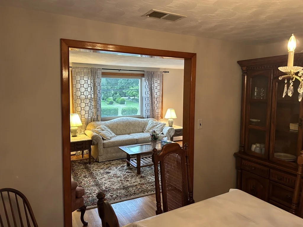 2 bed, 2 bath apartment for rent at 907 Lagrange St Unit 1, West Roxbury — photo 8 of 37