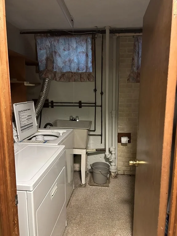 2 bed, 2 bath apartment for rent at 907 Lagrange St Unit 1, West Roxbury — photo 22 of 37