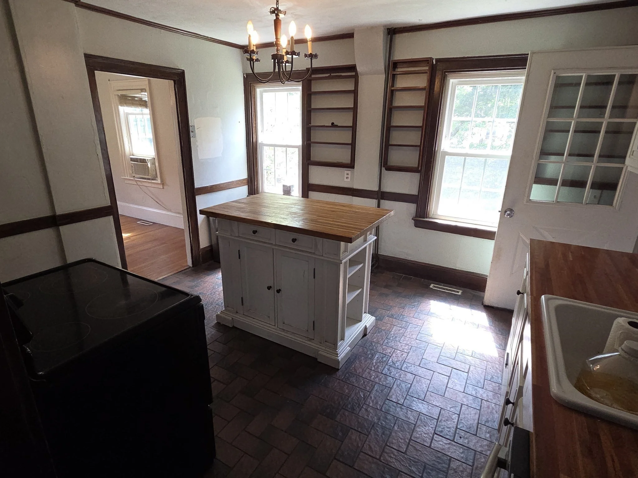 4 bed, 1 bath apartment for rent at 908 Hancock St, Abington — photo 7 of 27