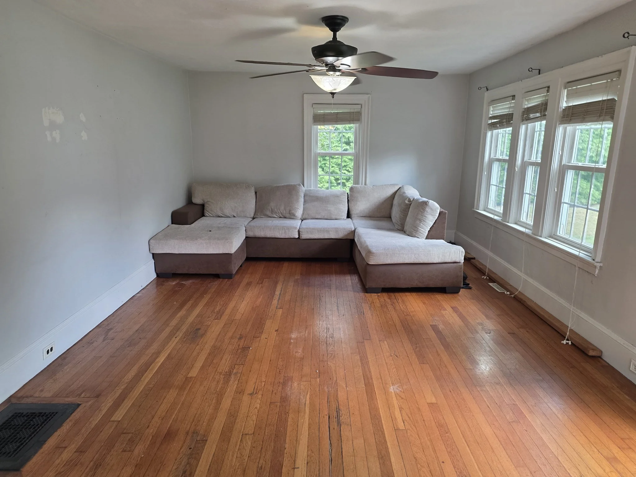 4 bed, 1 bath apartment for rent at 908 Hancock St, Abington — photo 10 of 27