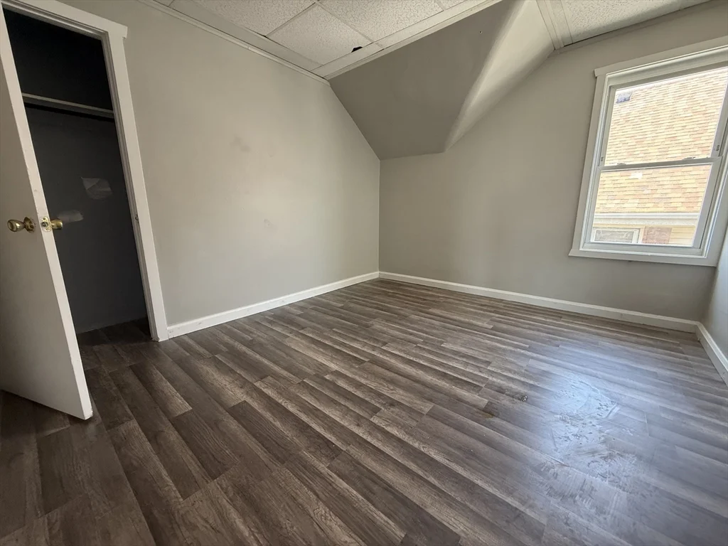 4 bed, 1 bath apartment for rent at 908 Plymouth Ave Unit 3, Fall River — photo 8 of 14