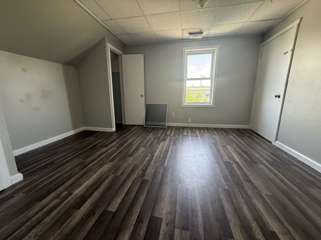 4 bed, 1 bath apartment for rent at 908 Plymouth Ave Unit 3, Fall River — photo 14 of 14