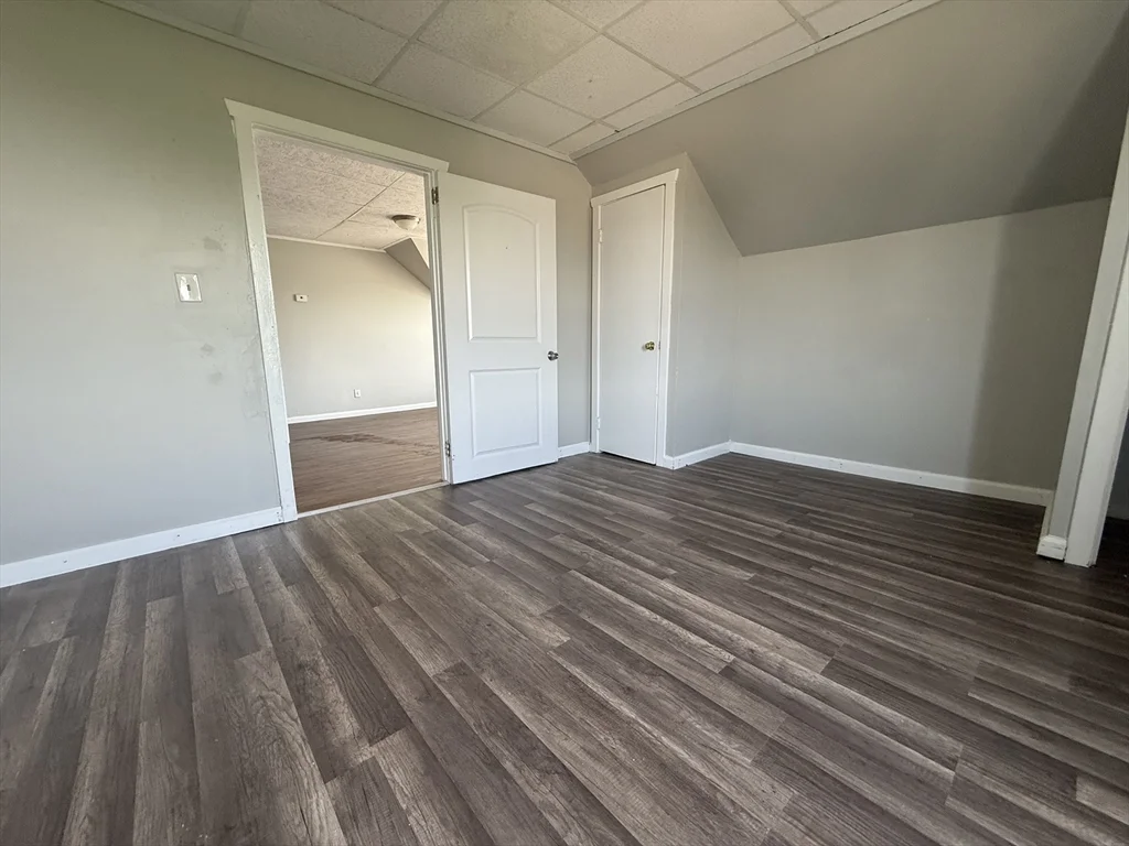 4 bed, 1 bath apartment for rent at 908 Plymouth Ave Unit 3, Fall River — photo 13 of 14