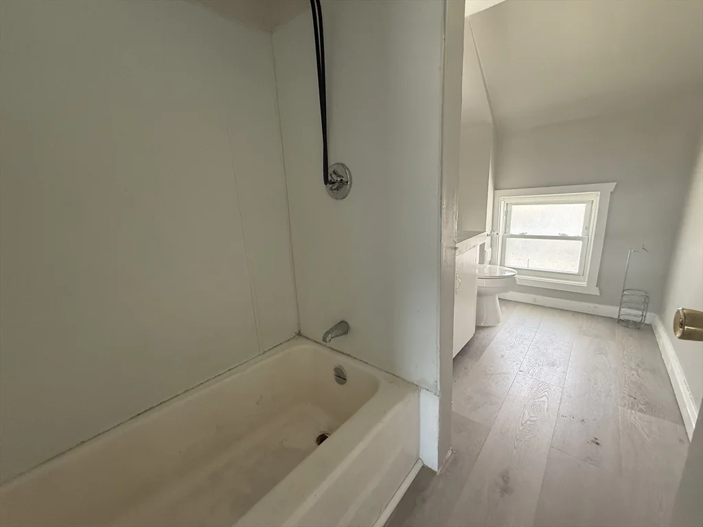 4 bed, 1 bath apartment for rent at 908 Plymouth Ave Unit 3, Fall River — photo 11 of 14