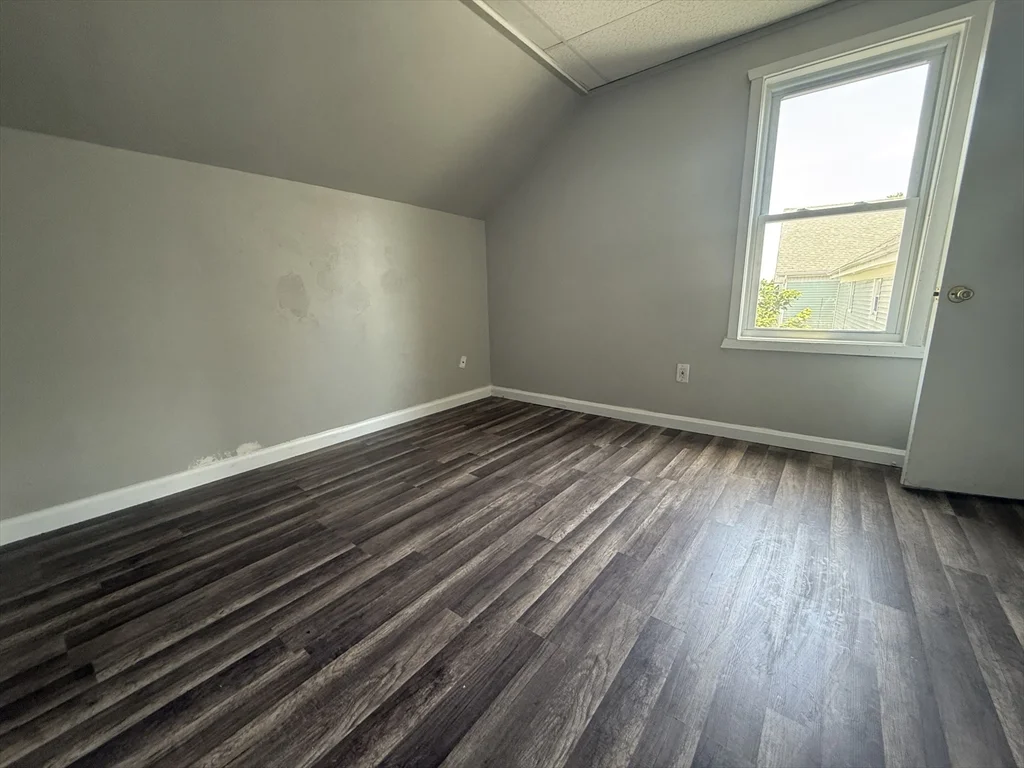 4 bed, 1 bath apartment for rent at 908 Plymouth Ave Unit 3, Fall River — photo 12 of 14