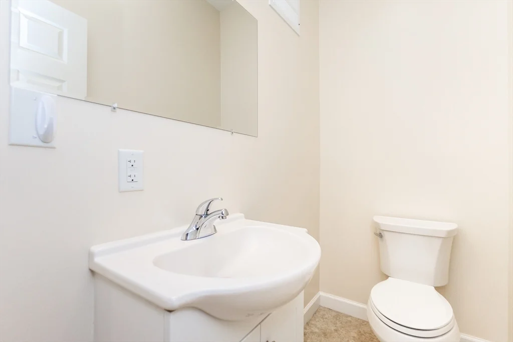 2 bed, 2 bath apartment for rent at 909 Hancock St Unit 1, Wollaston — photo 19 of 25