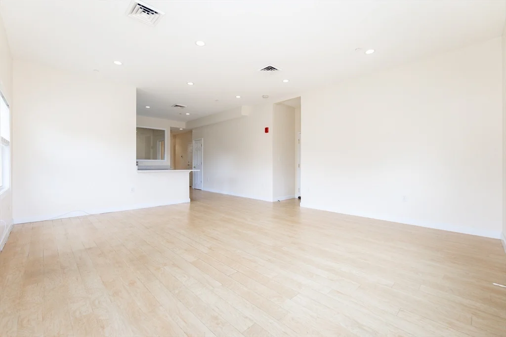2 bed, 2 bath apartment for rent at 909 Hancock St Unit 1, Wollaston — photo 8 of 25