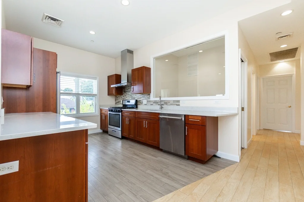 2 bed, 2 bath apartment for rent at 909 Hancock St Unit 1, Wollaston — photo 5 of 25