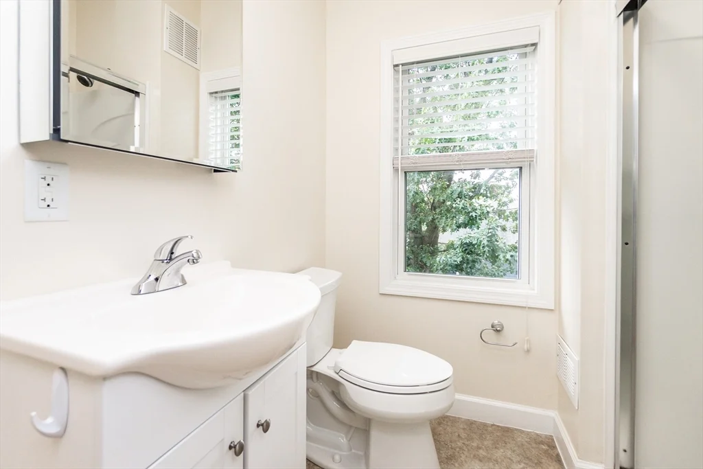 2 bed, 2 bath apartment for rent at 909 Hancock St Unit 1, Wollaston — photo 17 of 25