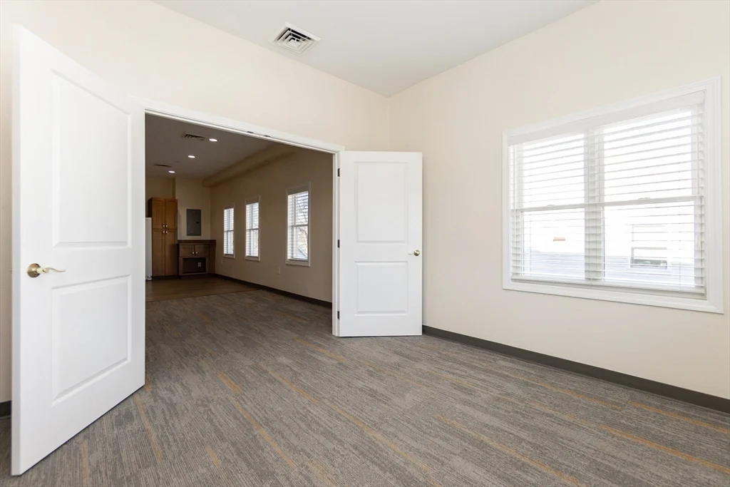 2 bed, 1 bath apartment for rent at 909 Hancock Unit 2, Quincy Center — photo 8 of 36
