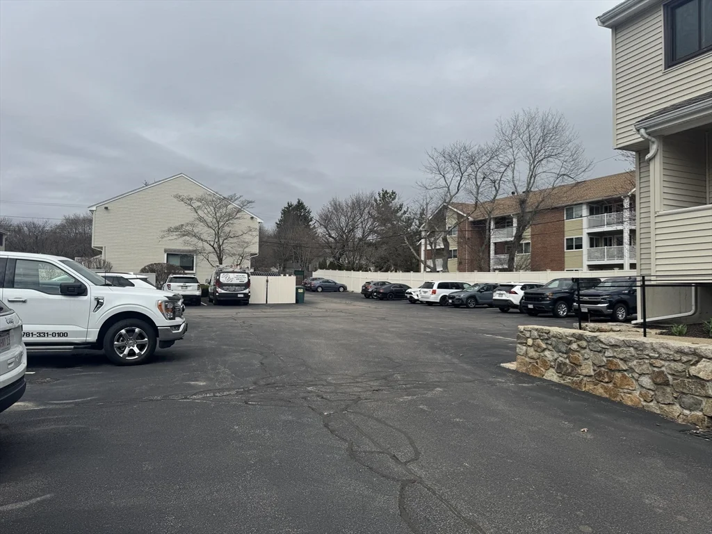 3 bed, 1 bath apartment for rent at 909 Pleasant St Unit 14, Weymouth — photo 35 of 36