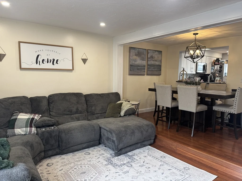3 bed, 1 bath apartment for rent at 909 Pleasant St Unit 14, Weymouth — photo 7 of 36