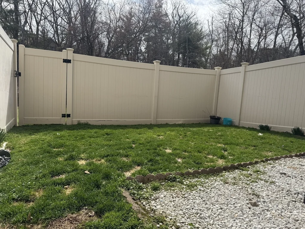 3 bed, 1 bath apartment for rent at 909 Pleasant St Unit 14, Weymouth — photo 33 of 36