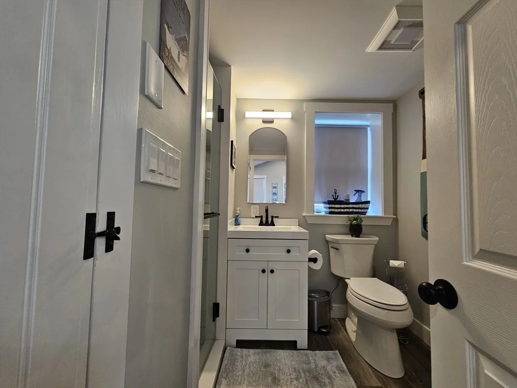 Studio bed, 1 bath apartment for rent at 90A Edgartown Rd, Tisbury — photo 9 of 16