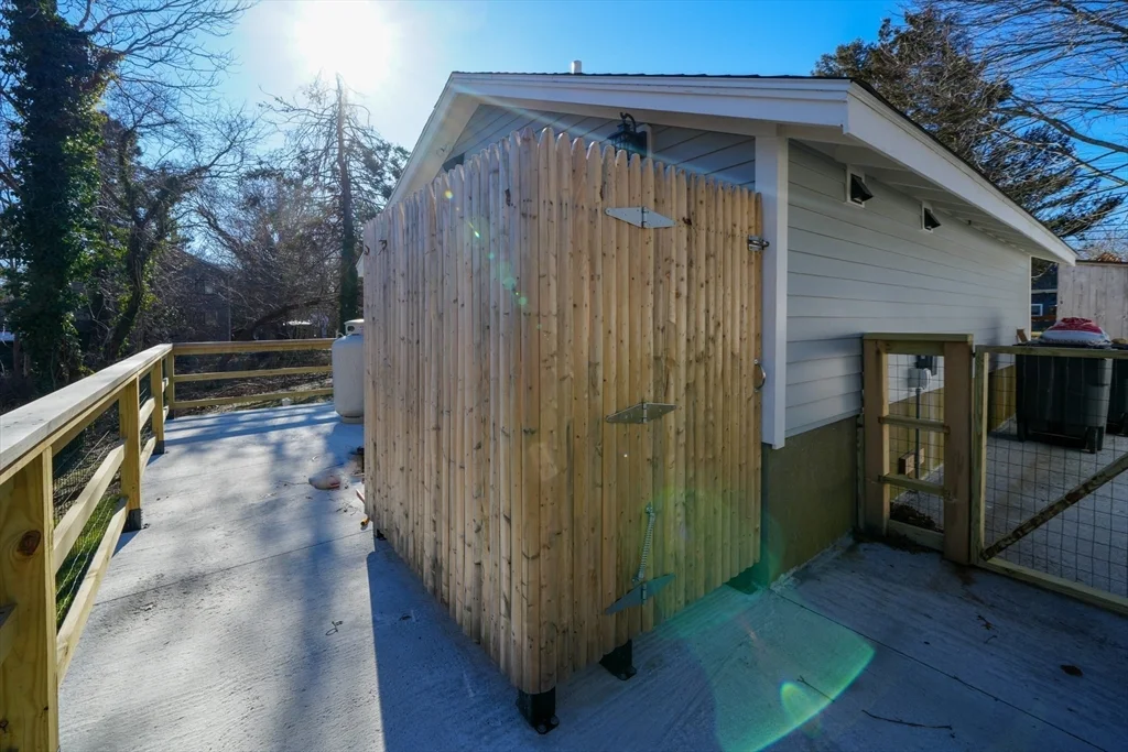 Studio bed, 1 bath apartment for rent at 90A Edgartown Rd, Tisbury — photo 13 of 16
