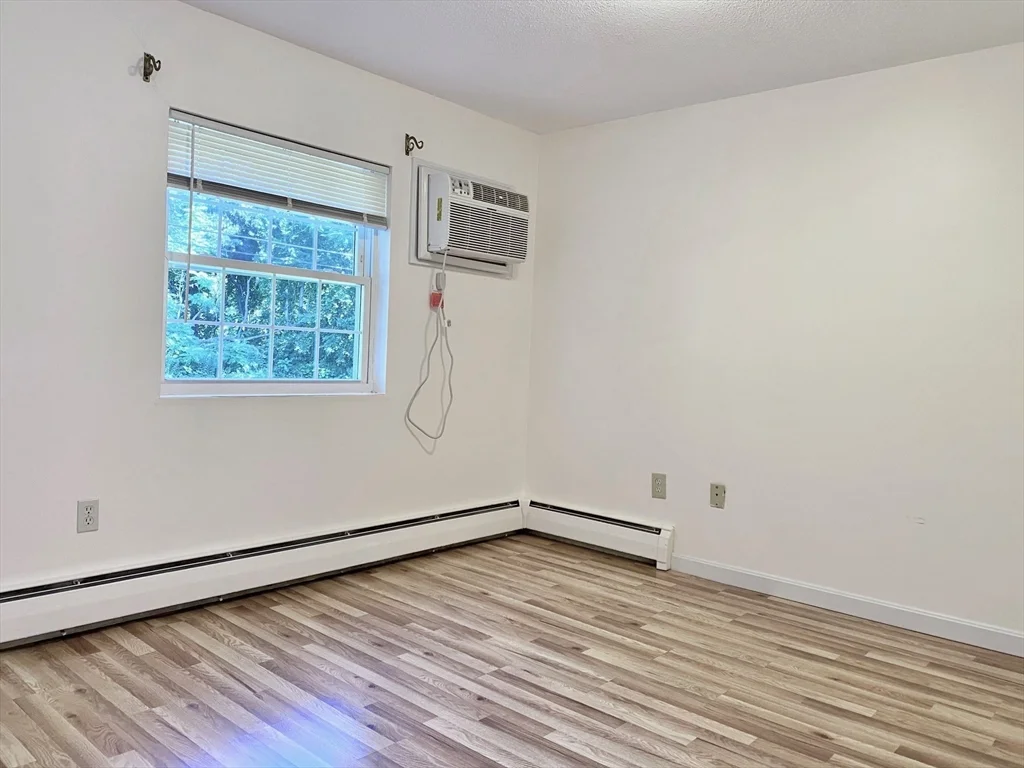 1 bed, 1 bath apartment for rent at 90C Washington Park Dr Unit 10, Andover — photo 5 of 13
