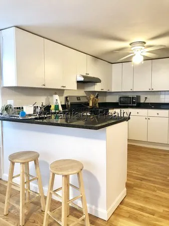 2.5 bed, 1 bath apartment for rent at 91 5th St Unit 1, East Cambridge