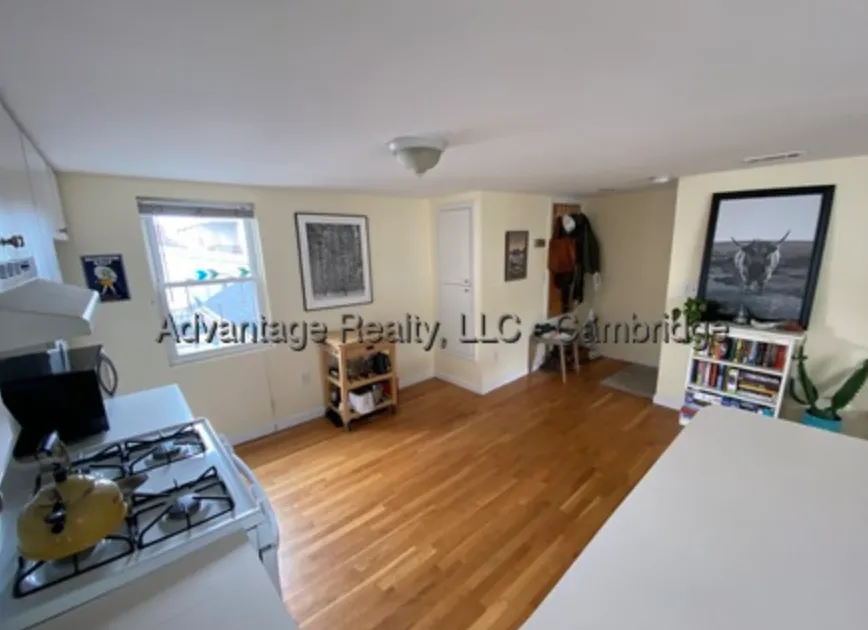 2 bed, 1 bath apartment for rent at 91 5th St Unit 2, East Cambridge — photo 3 of 15