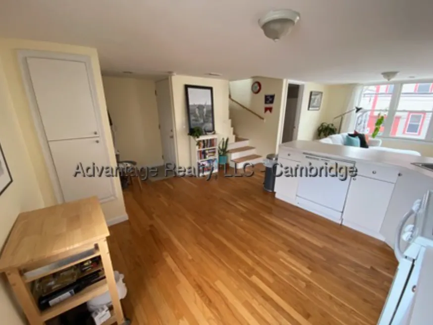 2 bed, 1 bath apartment for rent at 91 5th St Unit 2, East Cambridge — photo 4 of 15