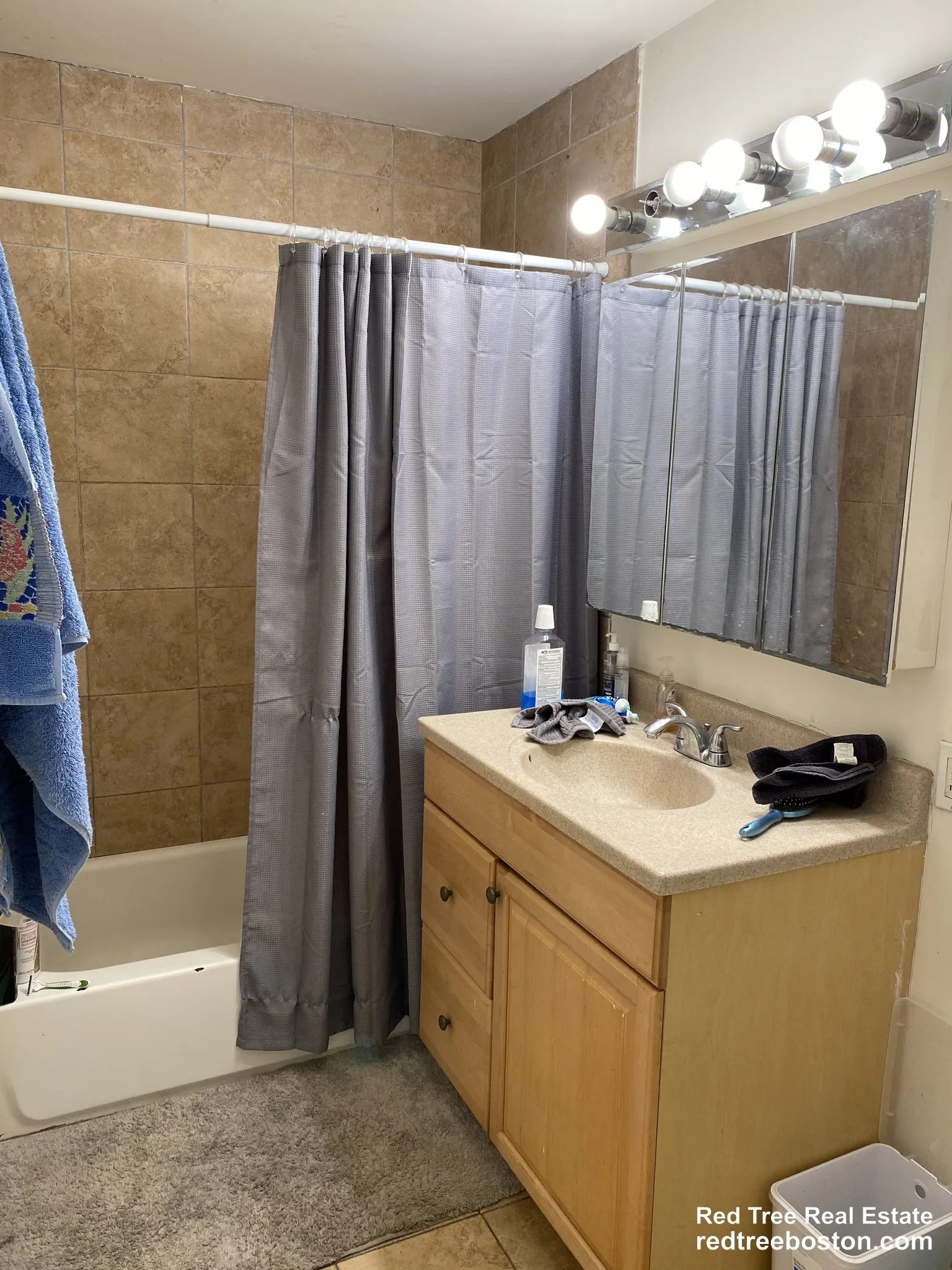 6 bed, 2 bath apartment for rent at 91-93 Calumet St Unit 3, Mission Hill — photo 6 of 30
