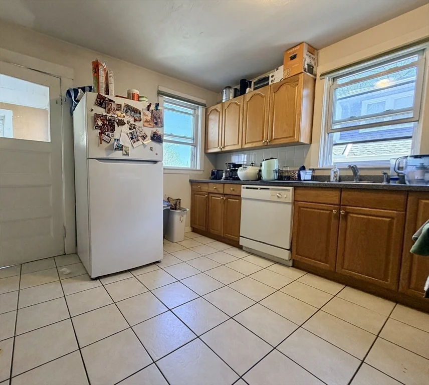 4 bed, 2 bath apartment for rent at 91 Academy Rd Unit 91, Brighton — photo 10 of 15