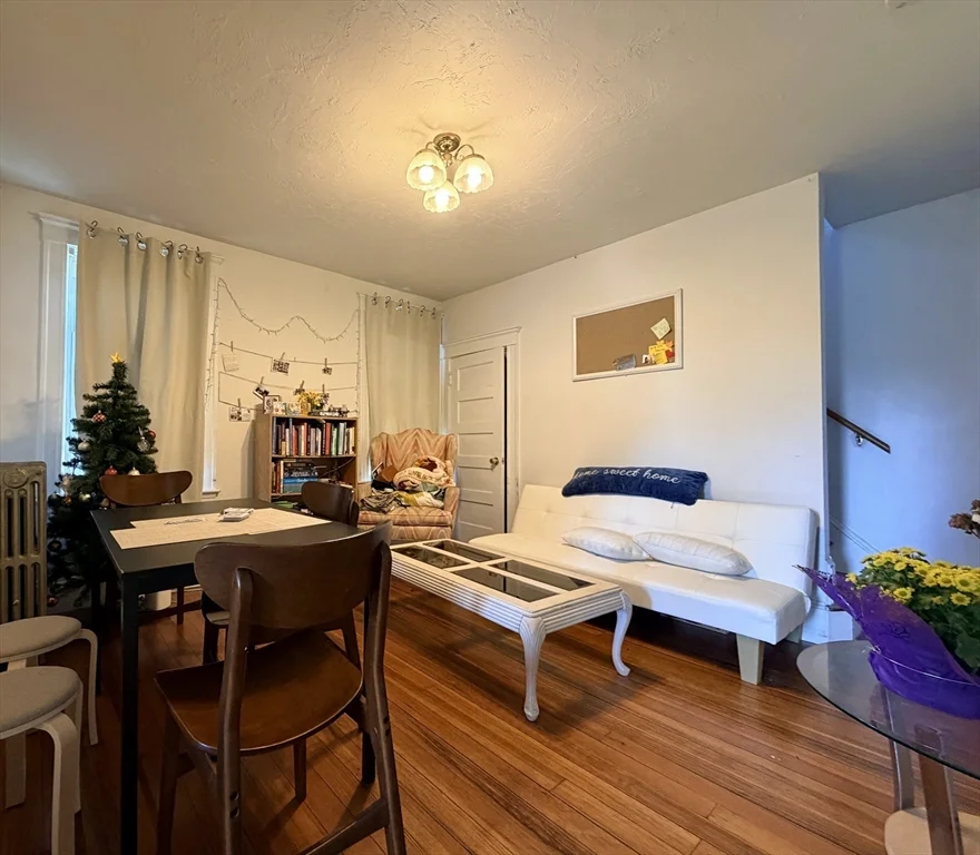 4 bed, 2 bath apartment for rent at 91 Academy Rd Unit 91, Brighton — photo 3 of 15